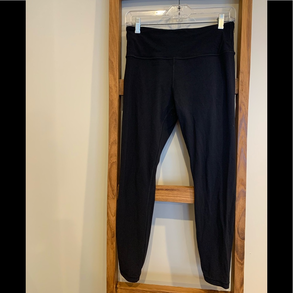 Athleta Elation tight, 7/8, size medium, black